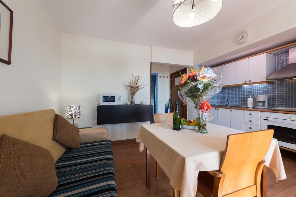 Apartamentos El Paseo ปลายา เดล อิงเกลส ภายนอก รูปภาพ