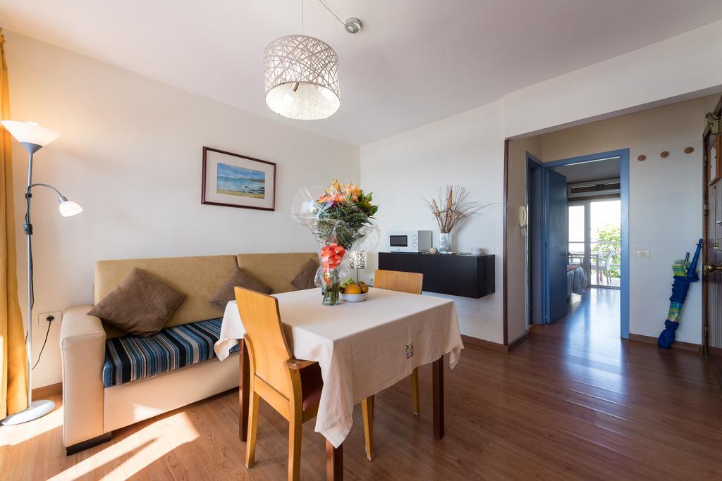 Apartamentos El Paseo ปลายา เดล อิงเกลส ภายนอก รูปภาพ
